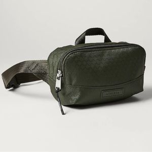NWOT Athleta Excursion Crossbody Belt Bag